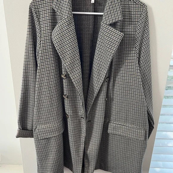 Maurices Black and White Blazer Professional Tailored Jacket - Picture 2 of 4